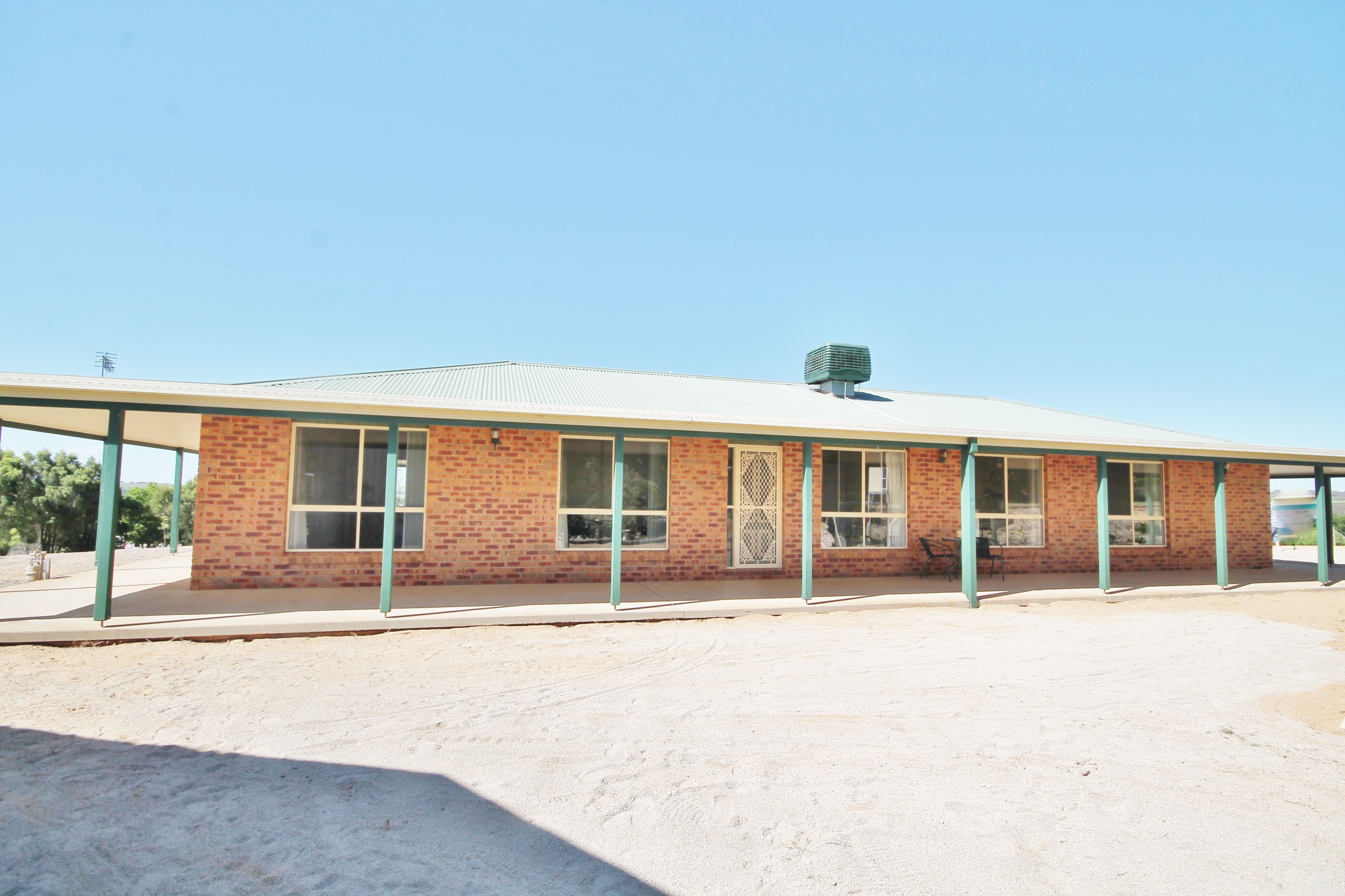 153 Willawong Street