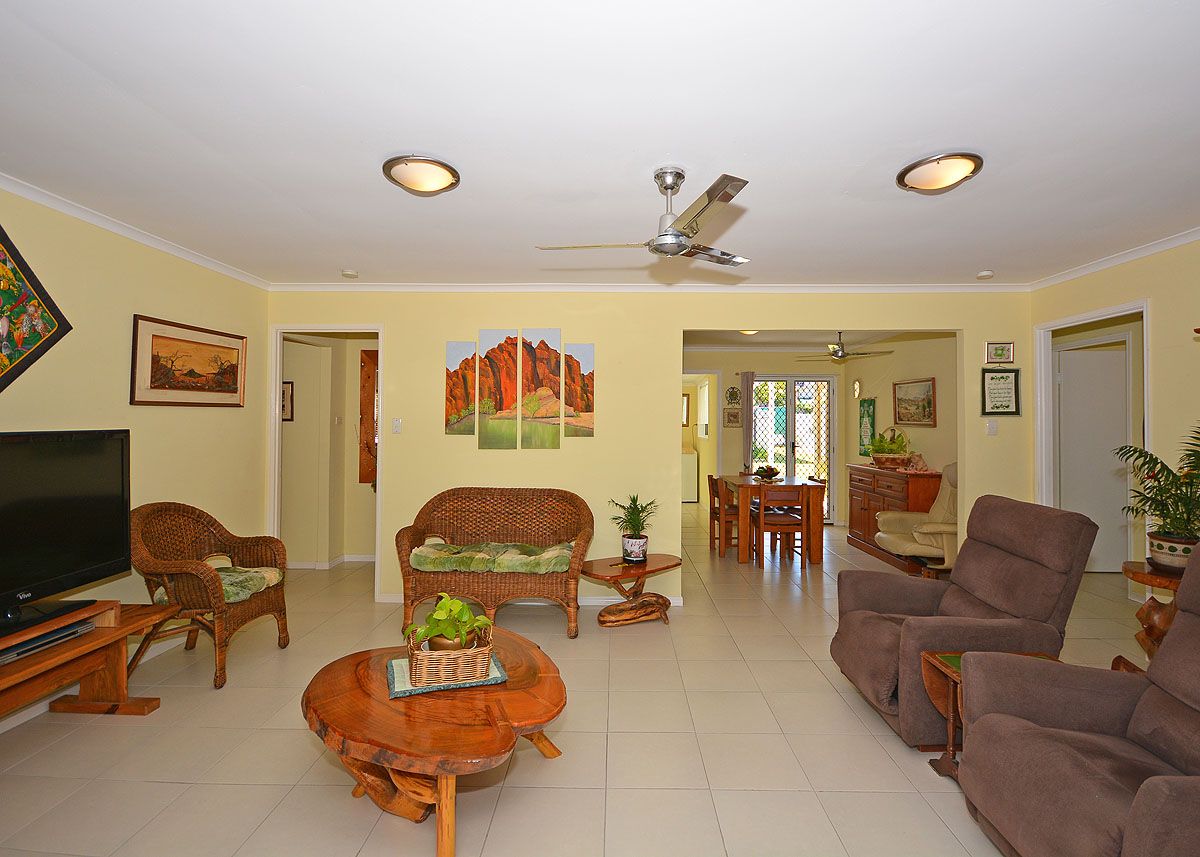 4 Arthur Street, Urangan, QLD 4655
