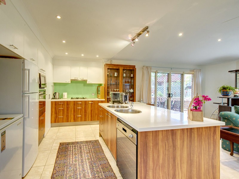 30 Teasel Crescent, Forest Lake, QLD 4078