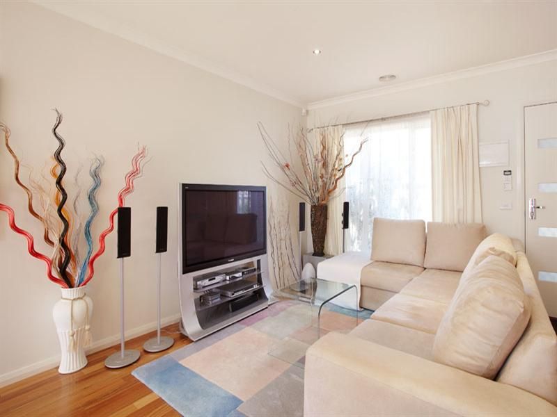 2/80 Rathcown Road, Reservoir, VIC 3073