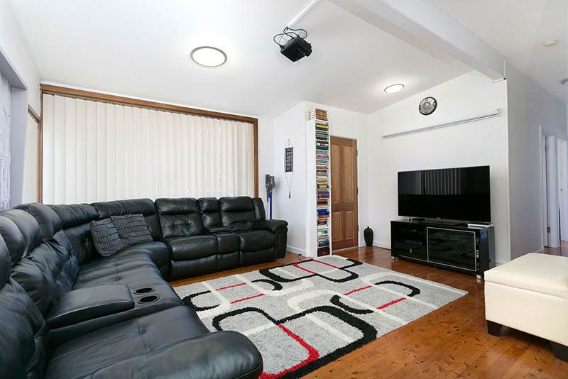 354 Shellharbour Road, Barrack Heights, NSW 2528