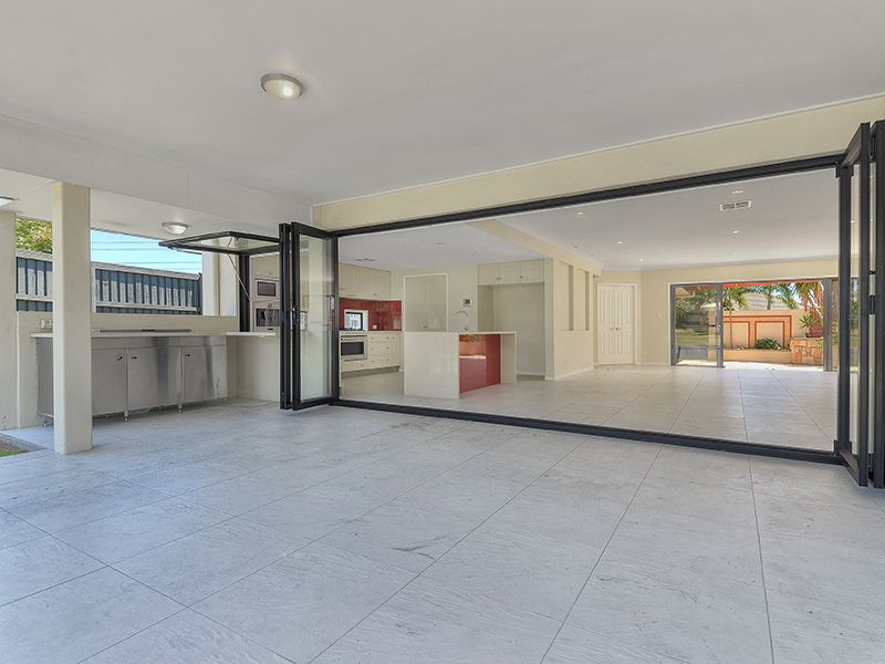 23 Azienda Place, Bridgeman Downs, QLD 4035