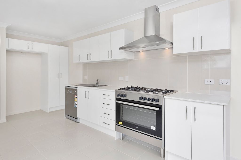 2/5 Templeton Court, WESTBROOK, QLD 4350
