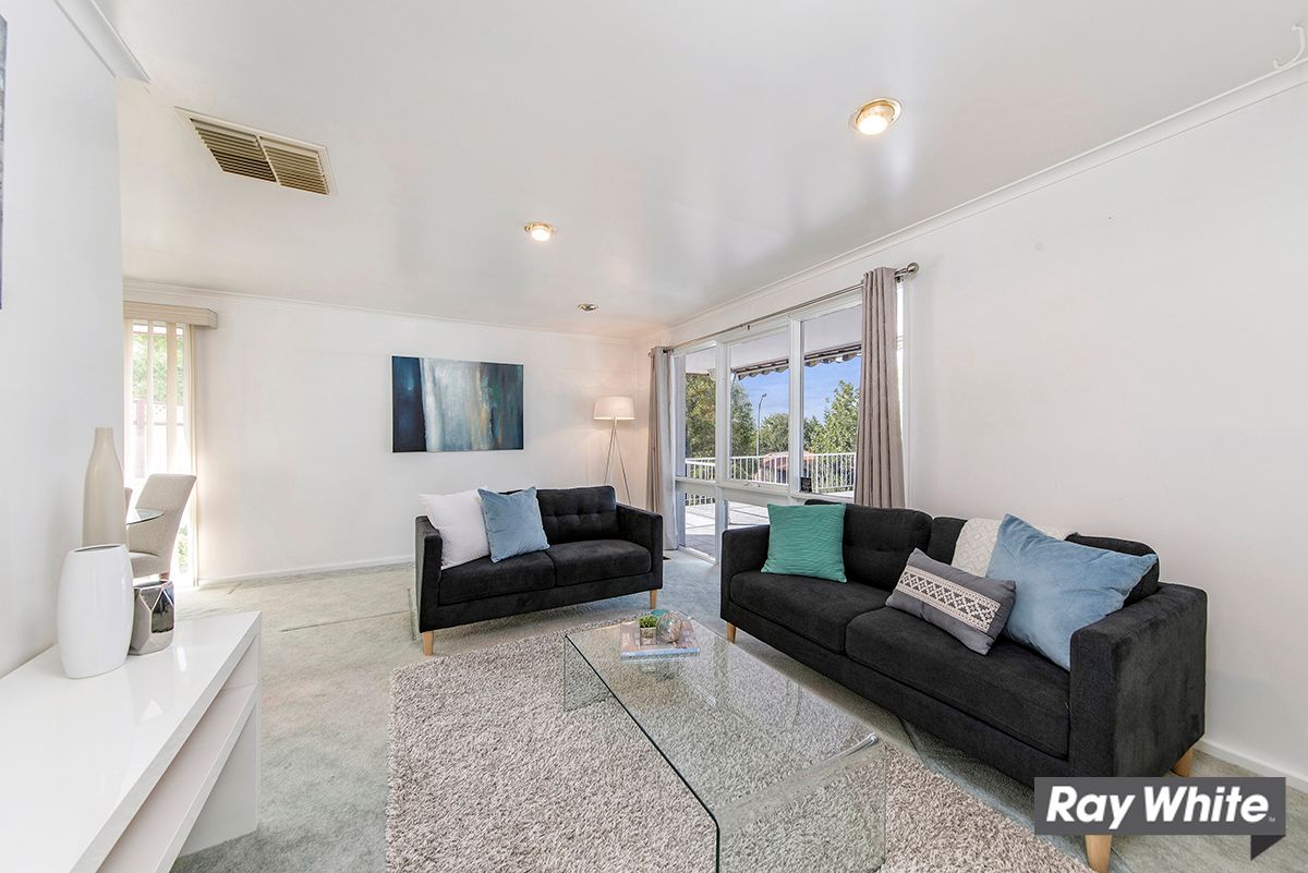 42 Osburn Drive, Macgregor, ACT 2615