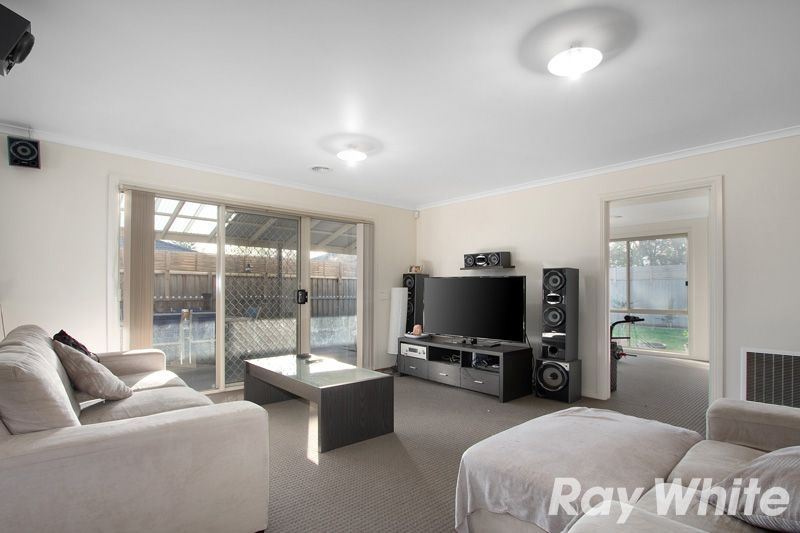 18 Hayes Court, Pakenham, VIC 3810