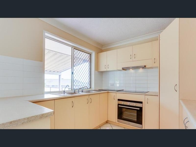 22 Rutyna Crescent, Crestmead, QLD 4132