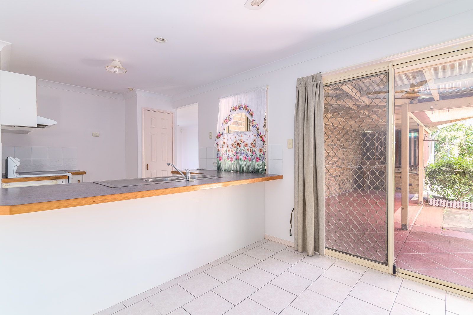11 McKenzie Court, Crestmead, QLD 4132