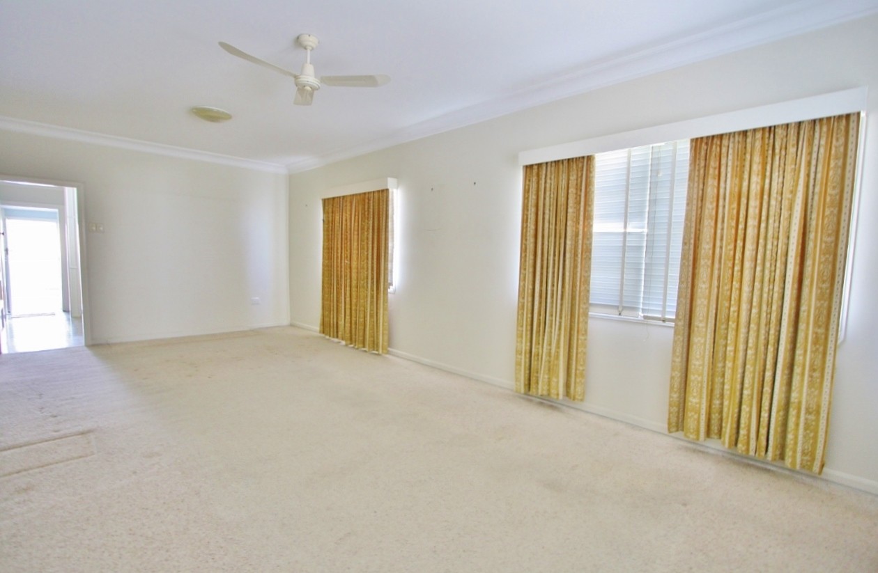 277 Nursery Road, Holland Park, QLD 4121