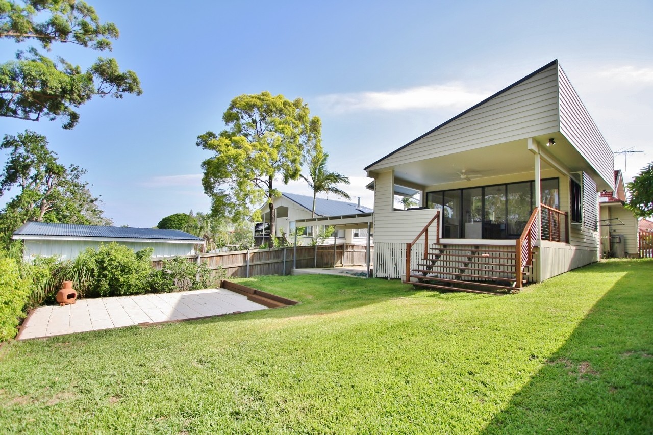 6 Fry Street, Holland Park, QLD 4121