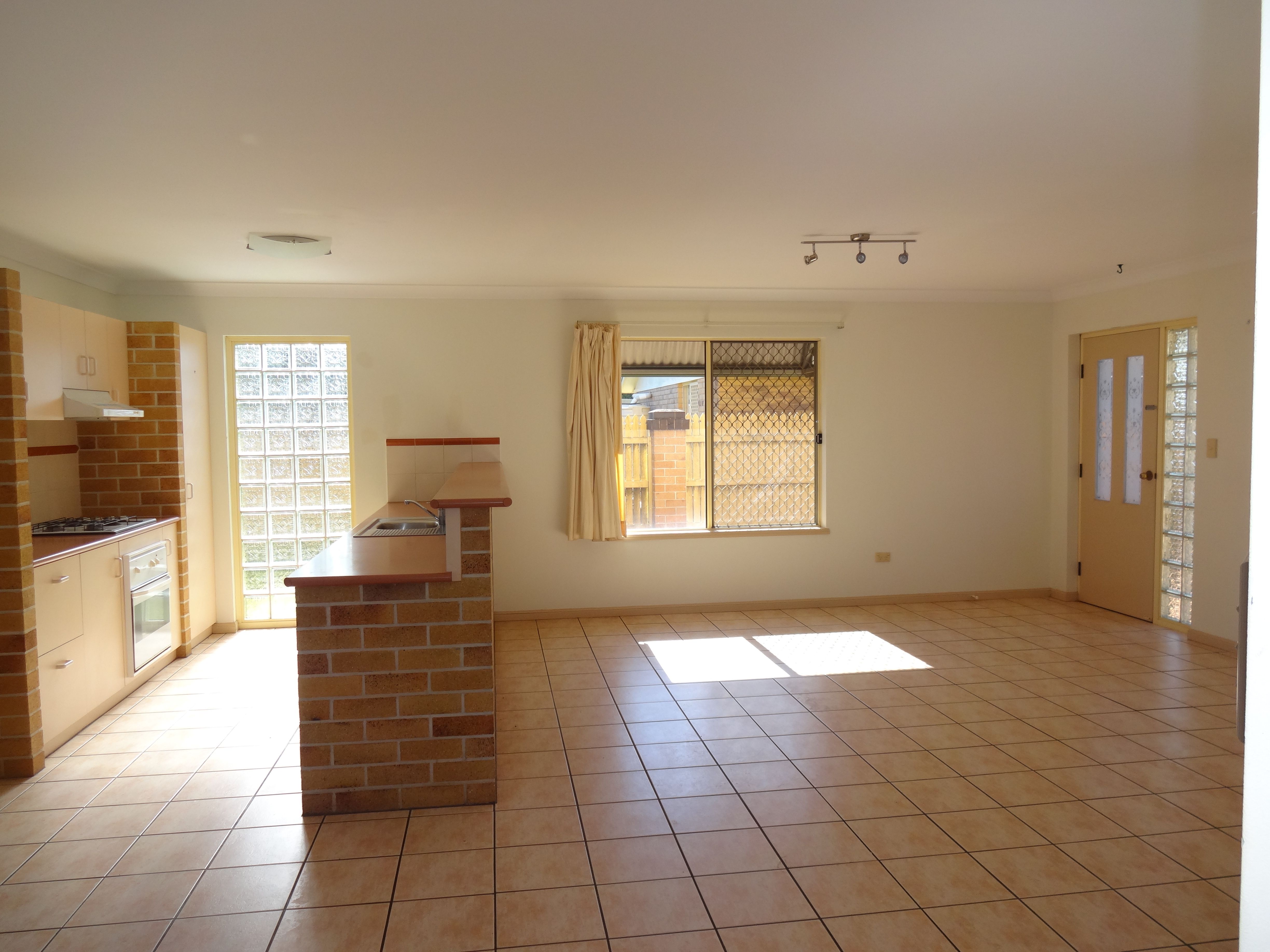3/249 Nelson Street, Kearneys Spring, QLD 4350