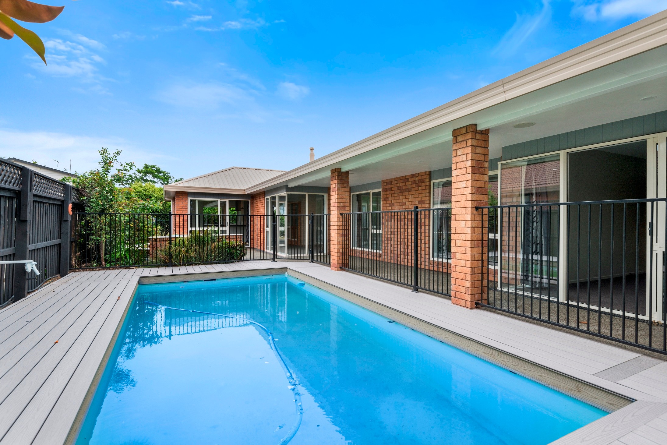 8 Elm Tree Close, Parklands, Christchurch City