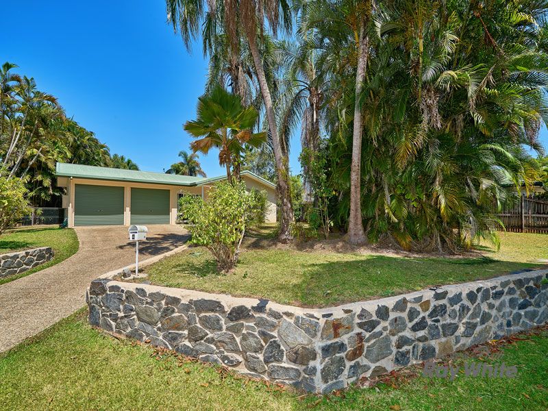 4 Catherine Close, Bentley Park, QLD 4869