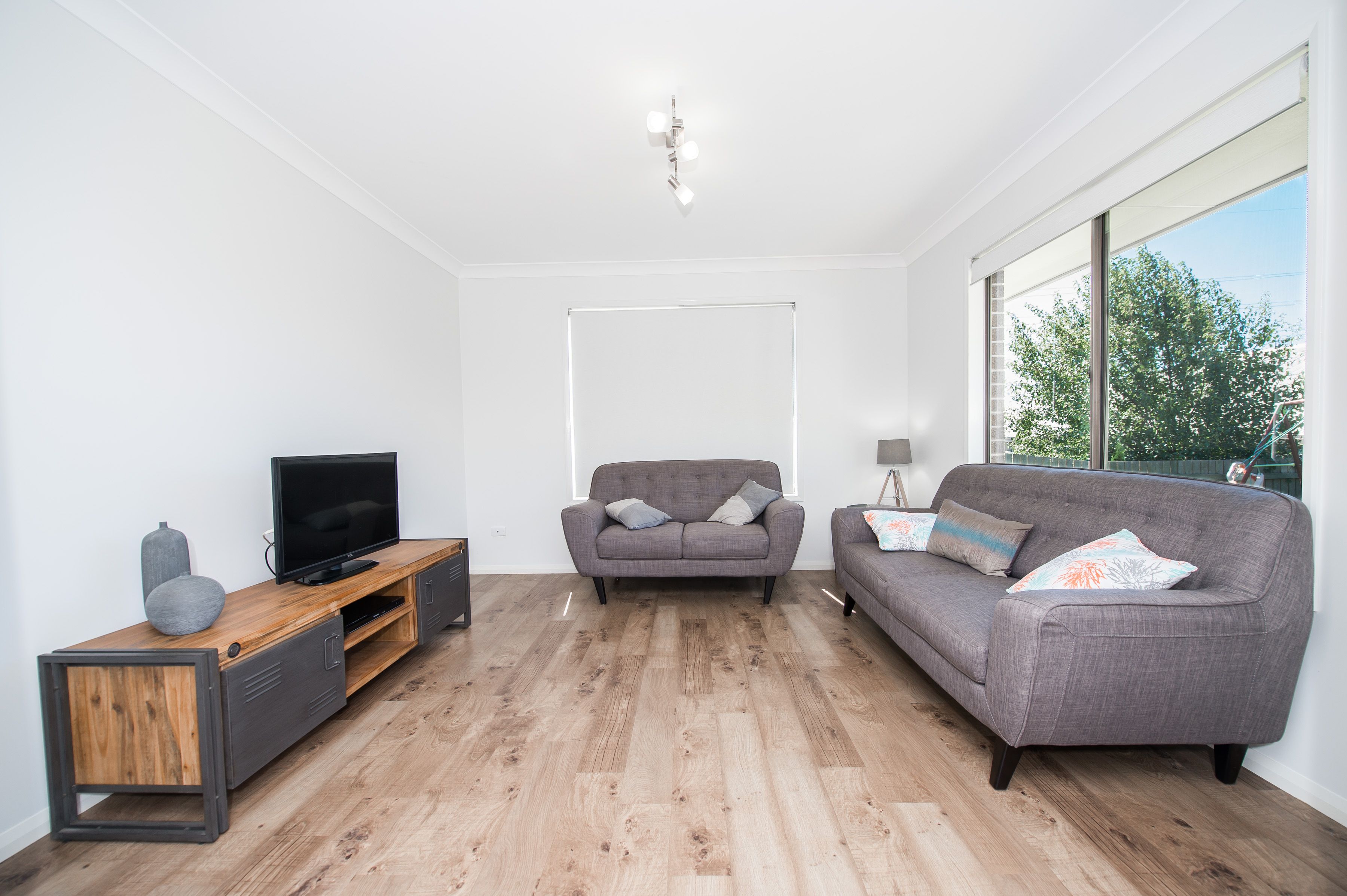 11 Vinnicombe Street, Kearneys Spring, QLD 4350