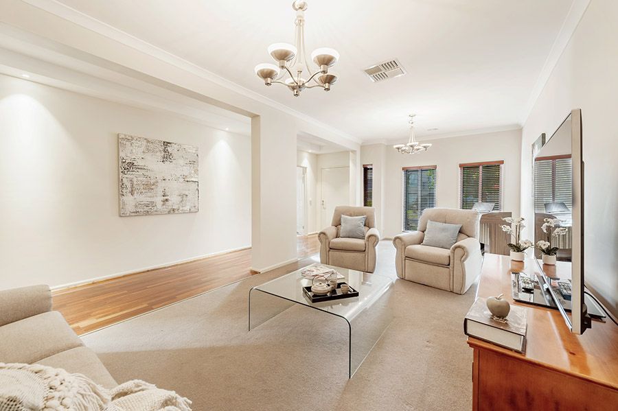 11 Eagleview Way, Craigieburn, VIC 3064
