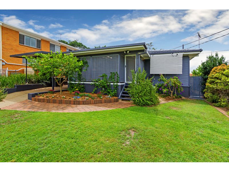 3 Pareena Crescent, Mansfield QLD 4122