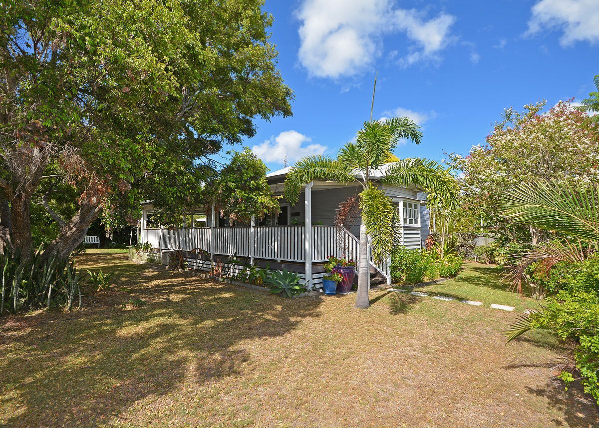 68 Dayman Street, Urangan QLD 4655