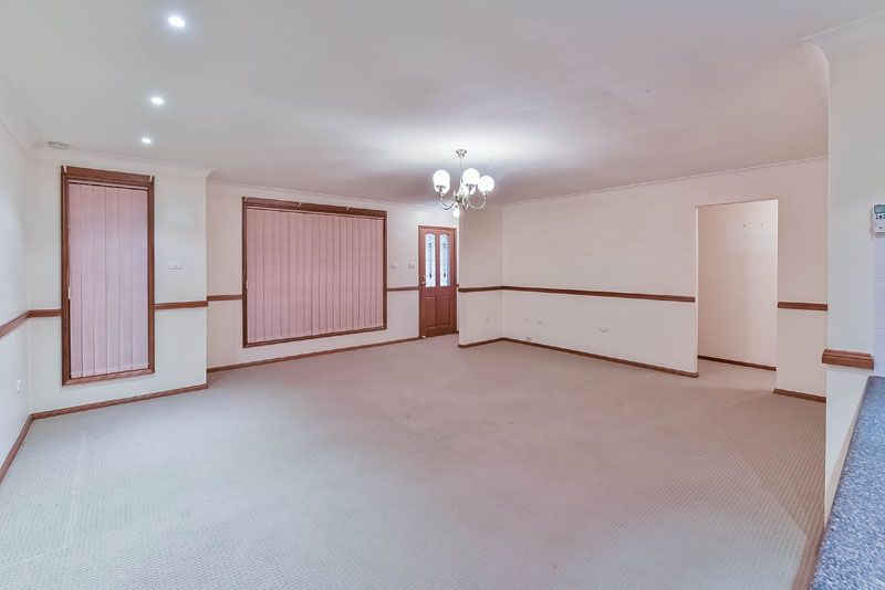 3/10 Azalea Place, Macquarie Fields, NSW 2564