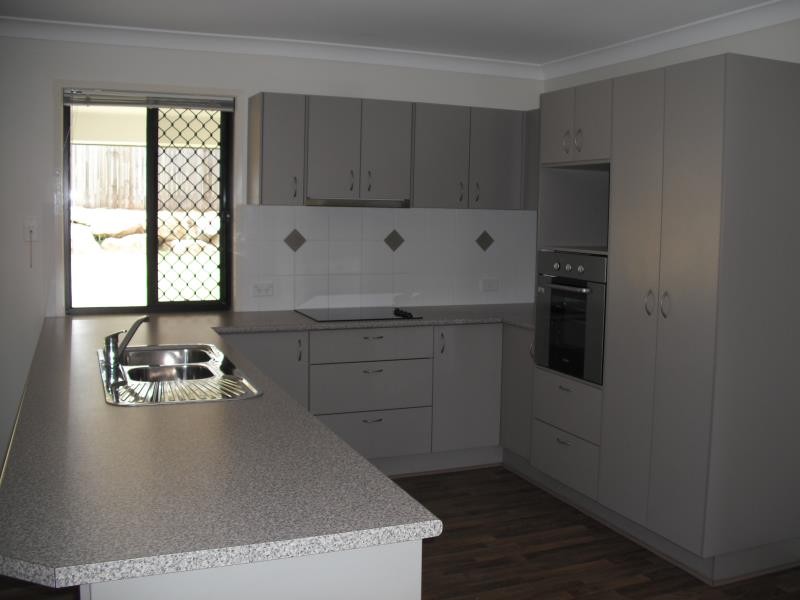 11 Freeman Street, Goodna, QLD 4300