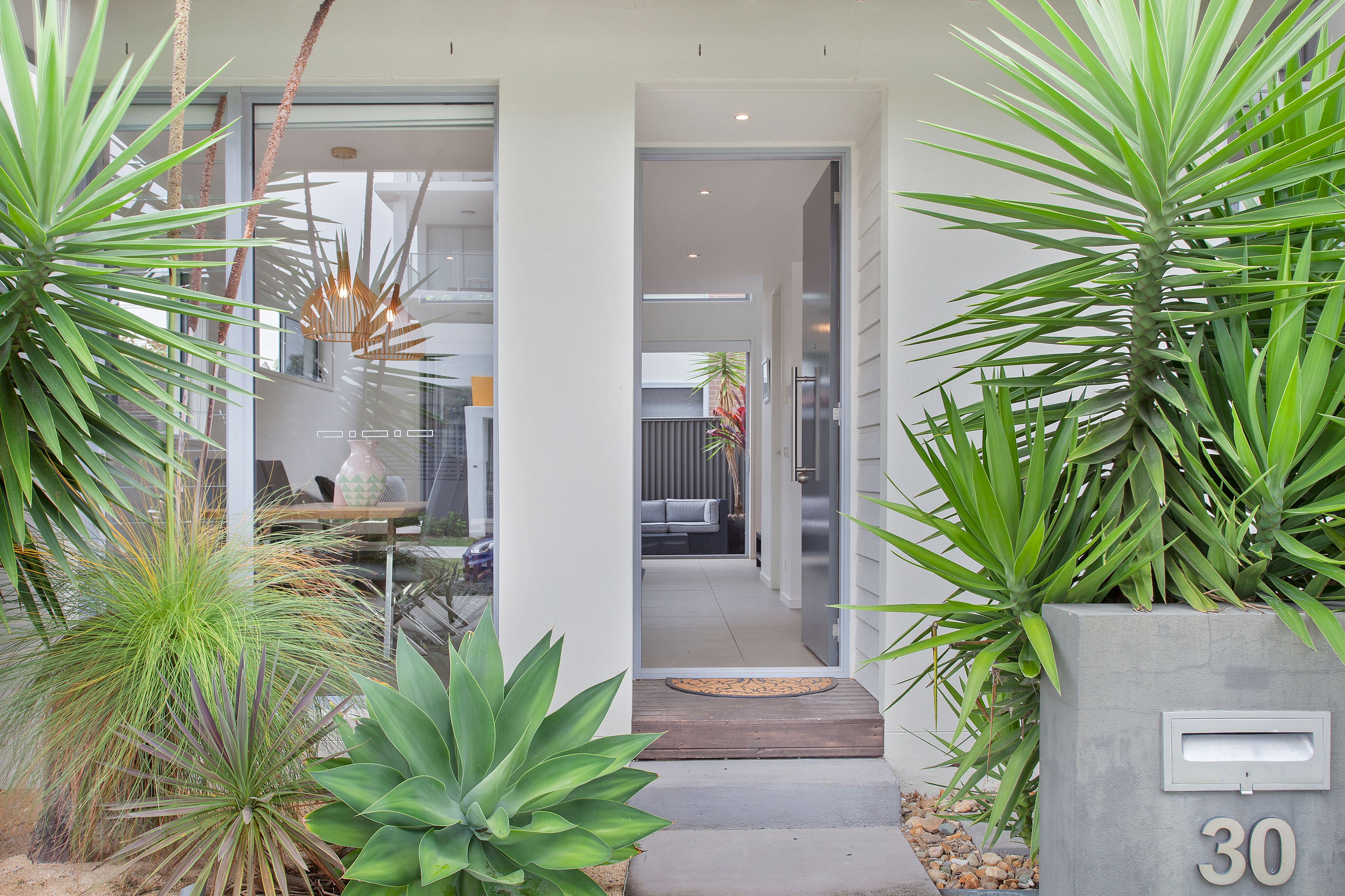30 Lakefront  Crescent, Varsity Lakes, QLD 4227