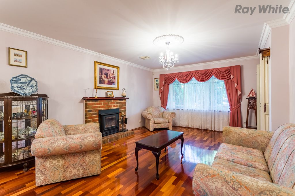 17 Queens Parade, Hillside, VIC 3037