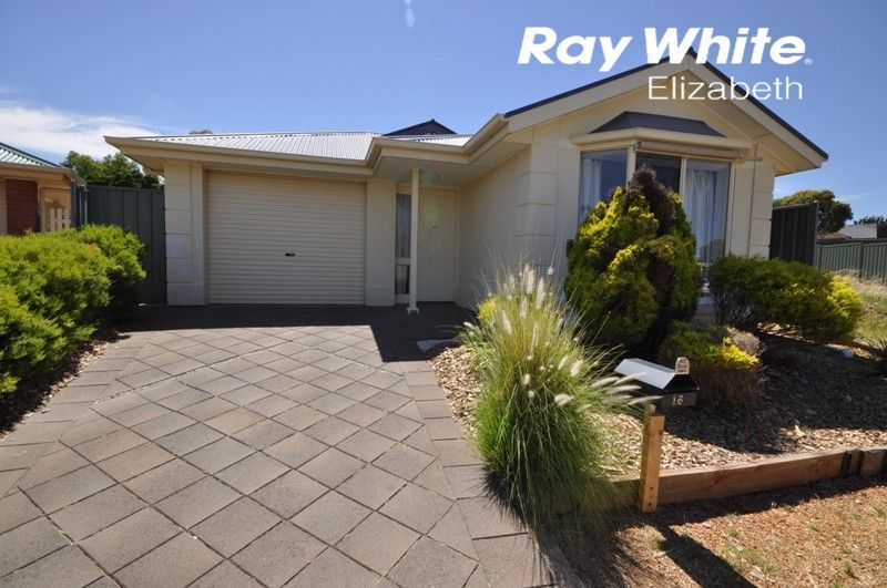 16 Trafalgar Drive, Elizabeth Park SA 5113