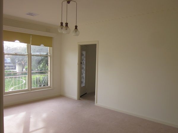 18 Swinden Avenue, Cheltenham, VIC 3192