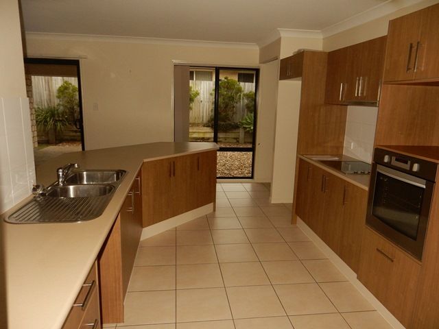 14 Greenview Avenue, Beerwah, QLD 4519