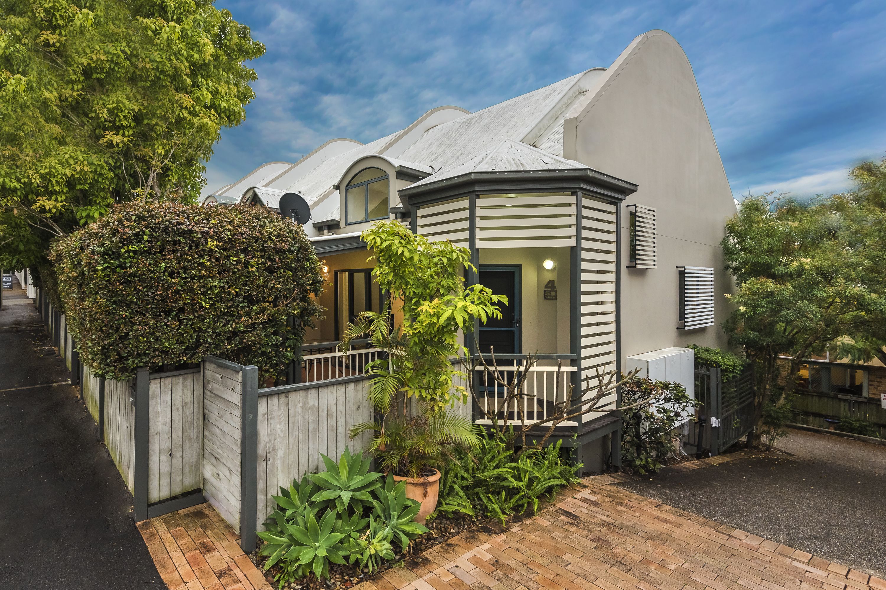 4/58 YORK Parade, Spring Hill, QLD 4000