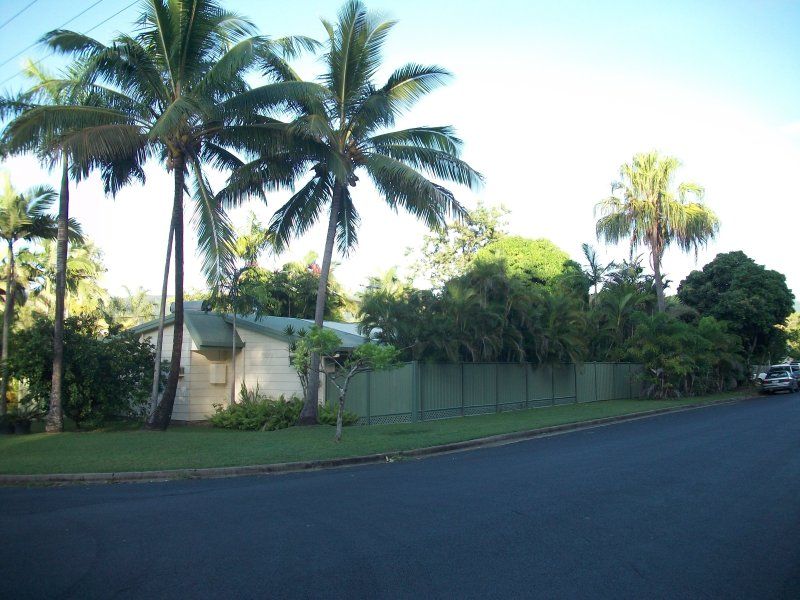 2 Corinda Close, Trinity Beach, QLD 4879