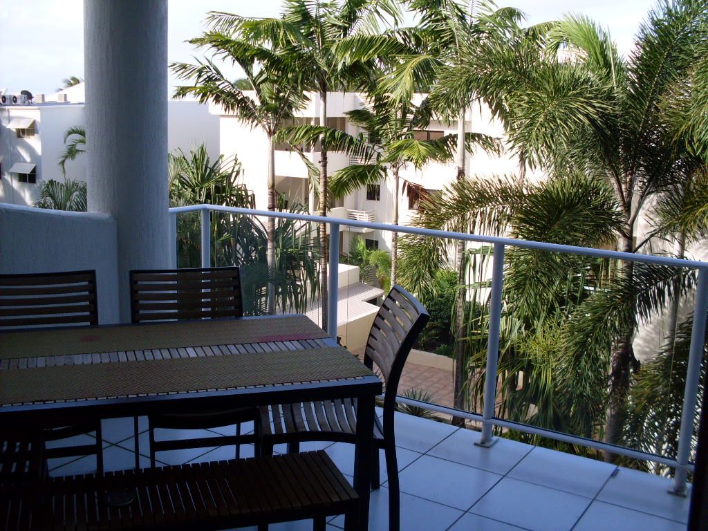 2/24 Moore Street, Trinity Beach, QLD 4879