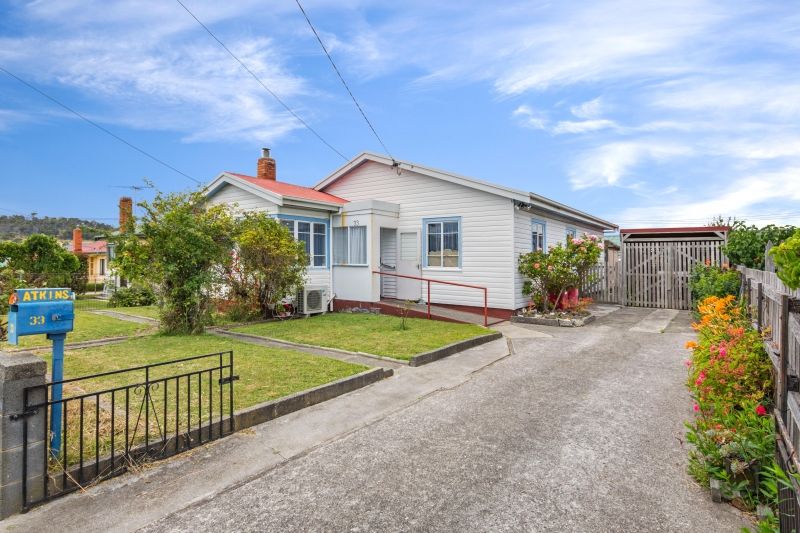 33 Sturt Crescent, Mayfield TAS 7248
