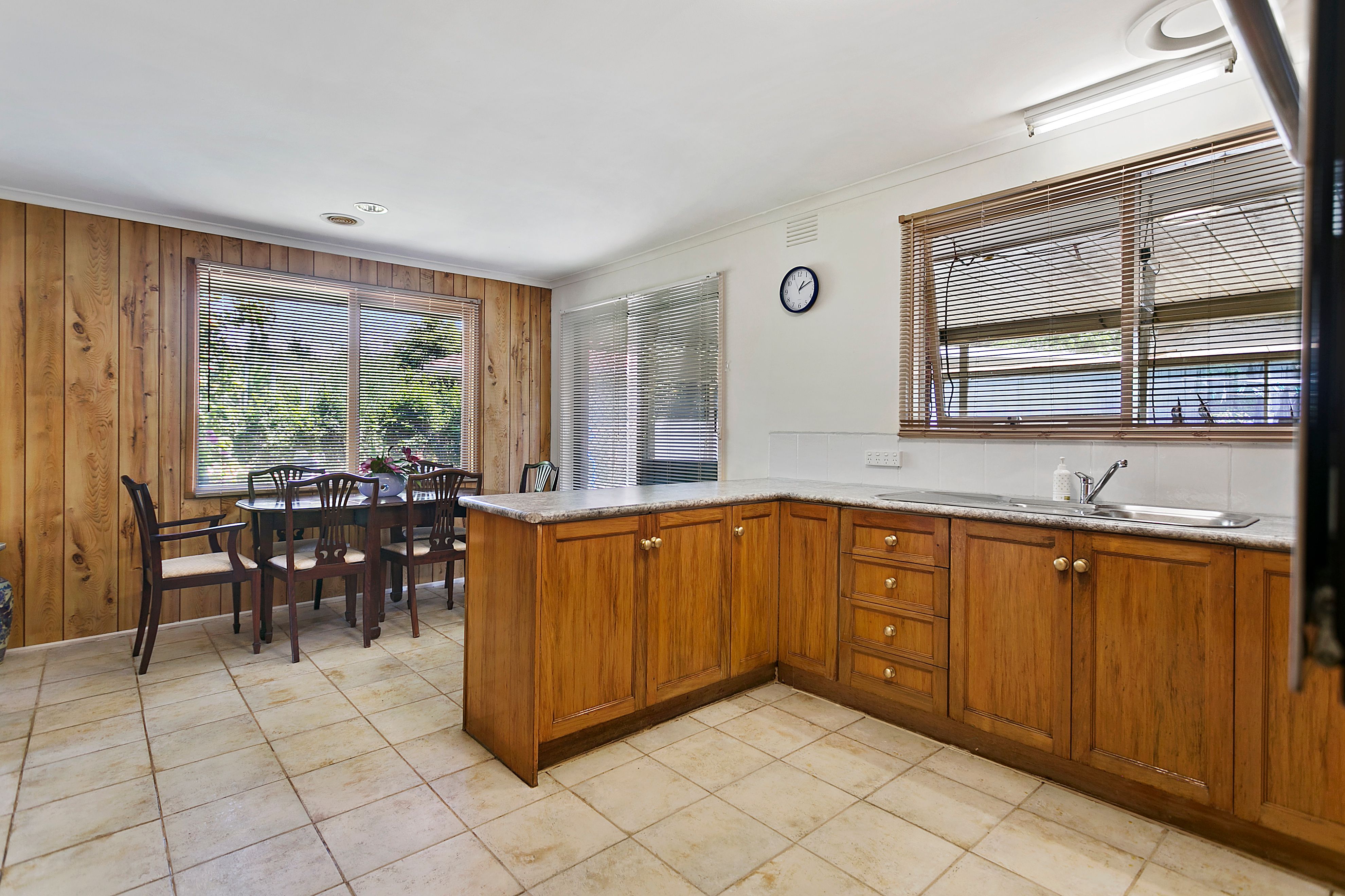 1 Canterbury Street, Cranbourne, VIC 3977