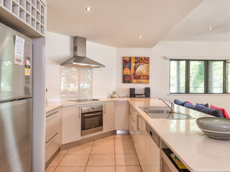 1/33 Sims Esplanade, Yorkeys Knob, QLD 4878
