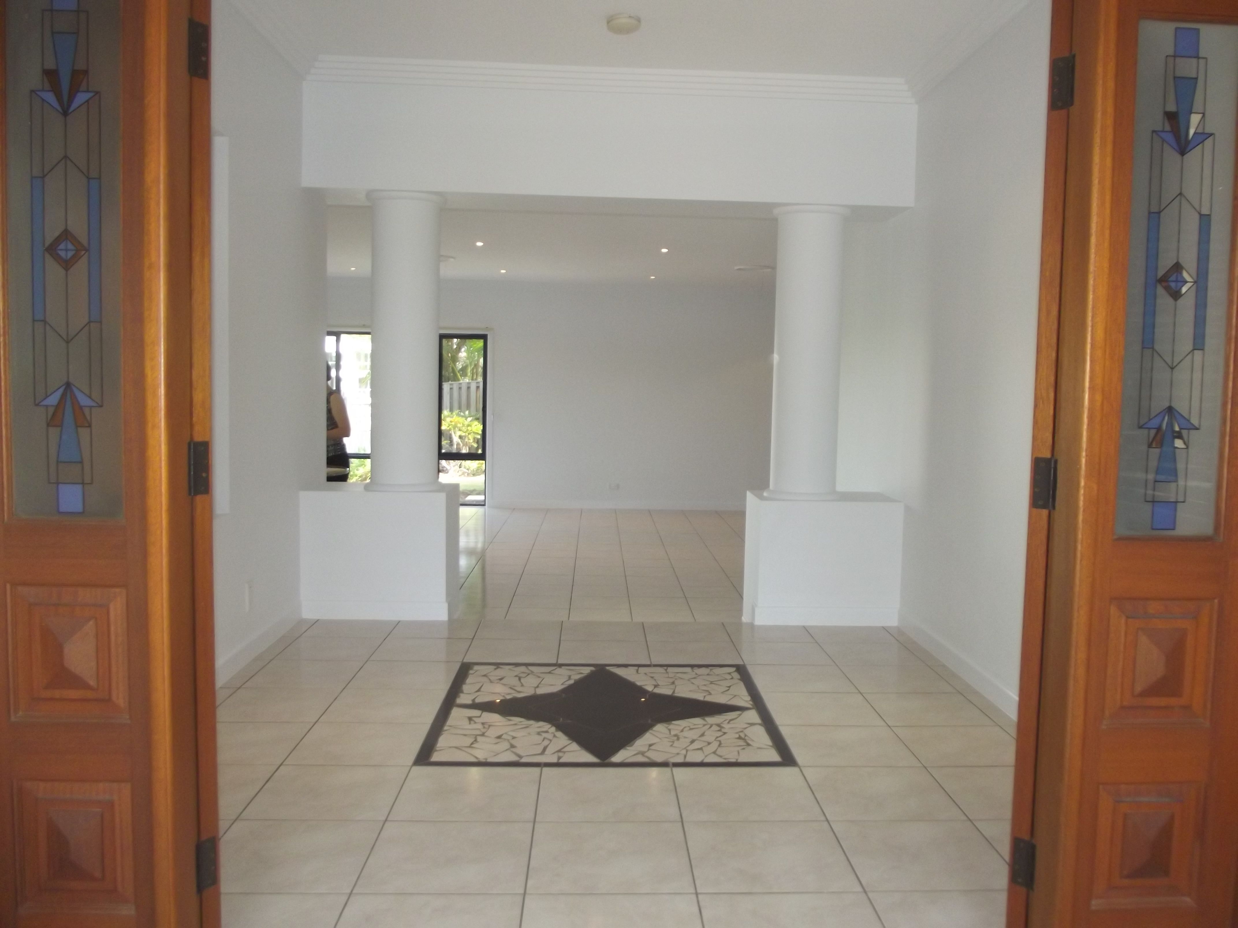 17 Avellino Drive, Varsity Lakes, QLD 4227