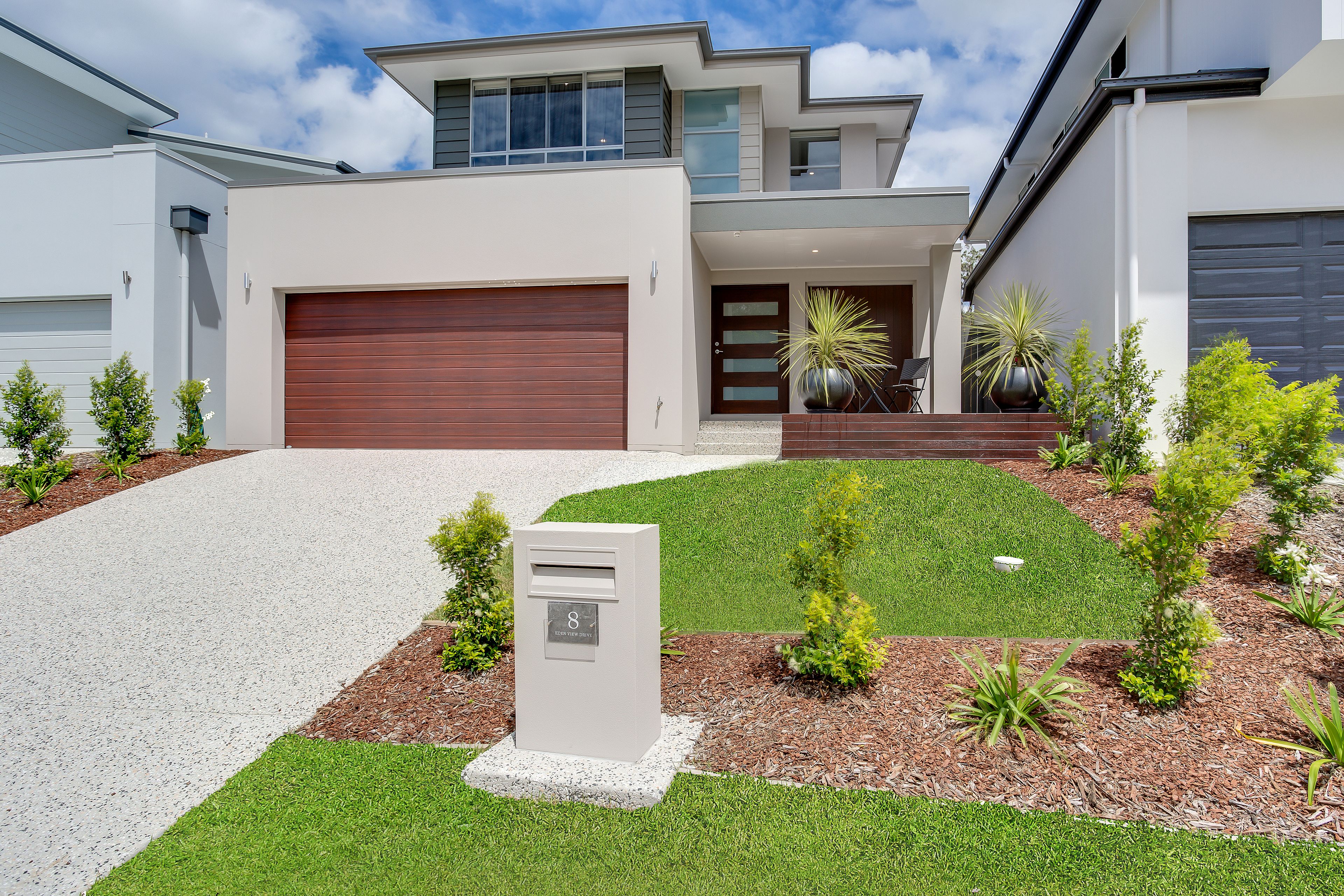 8 Eden View Drive, Reedy Creek QLD 4227