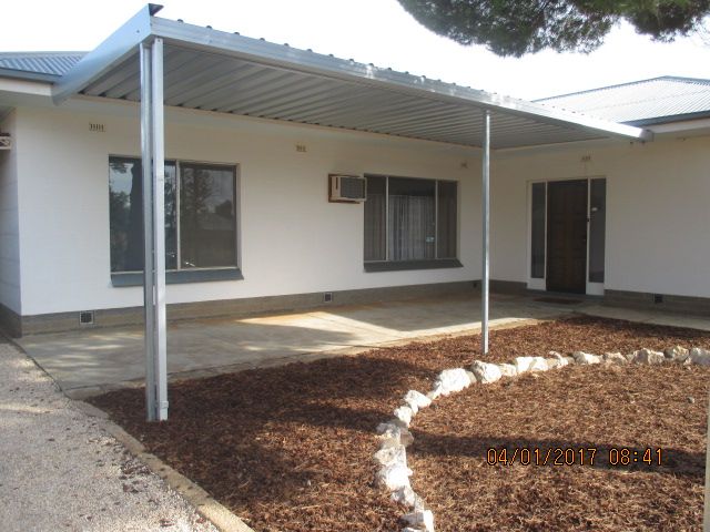 26 Wodonga Avenue, Loxton, SA 5333