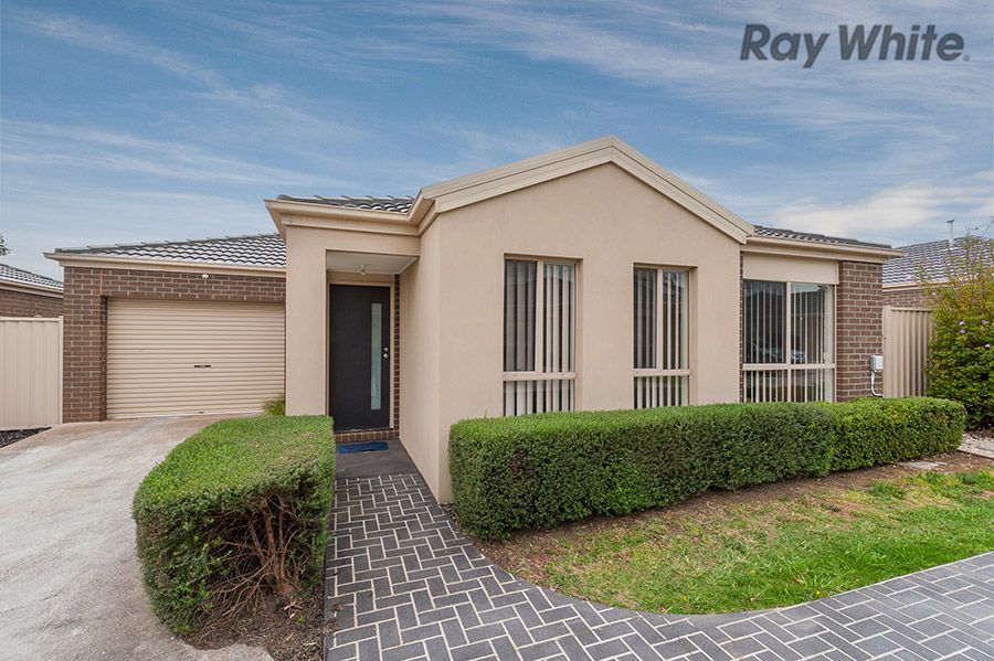 3 Austin Place, Melton South VIC 3338