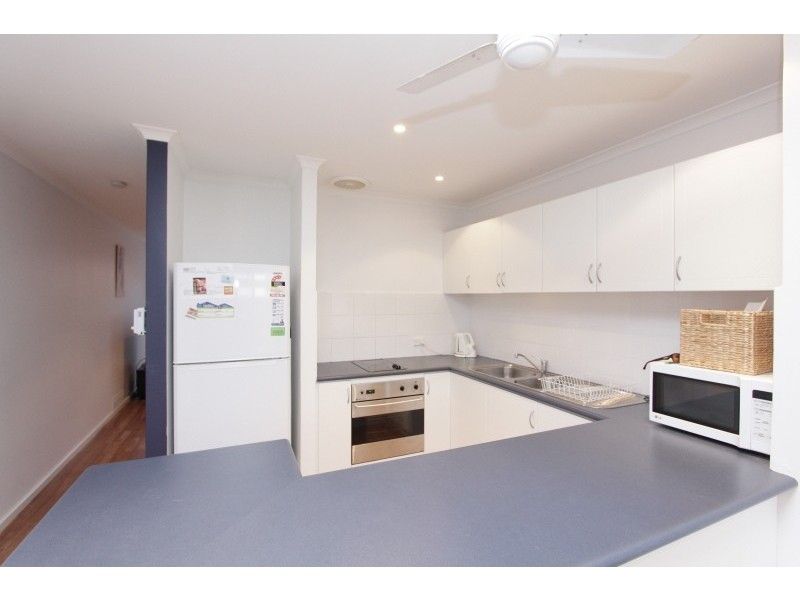 2/2 Lakeside Terrace, Mount Pleasant, WA 6153