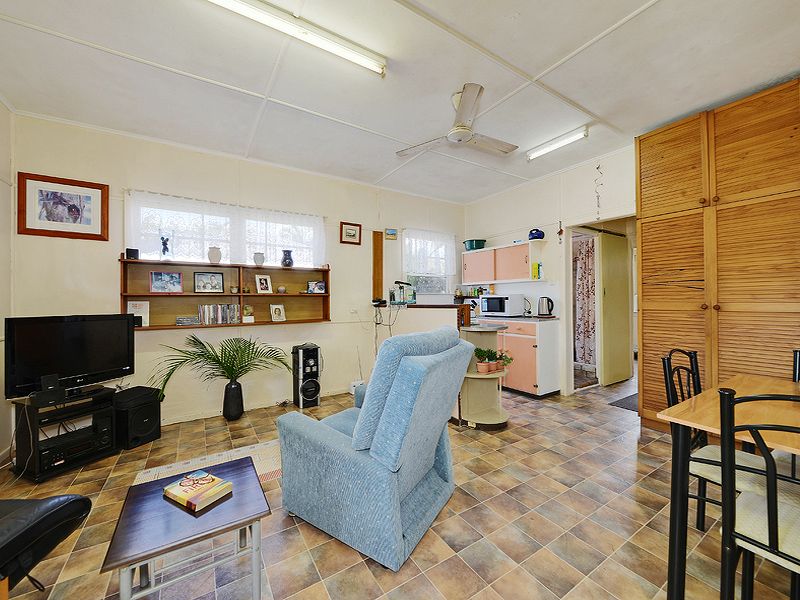 33 Murphy Street, Scarborough, QLD 4020