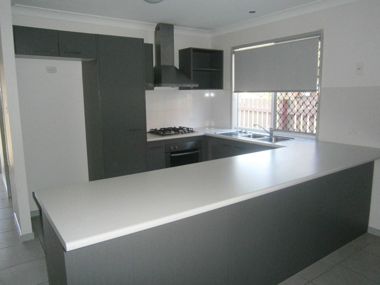 1/16 Coverack Street, Leichhardt, QLD 4305