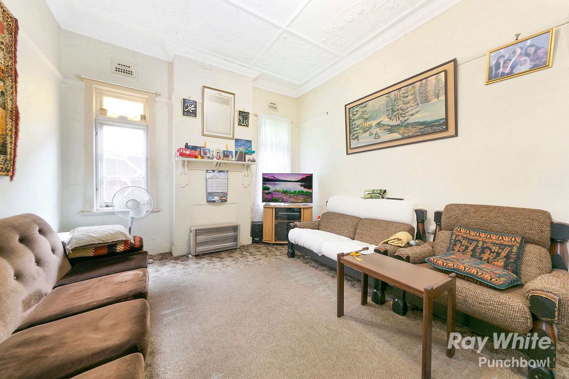 18 Victoria Road, Punchbowl, NSW 2196