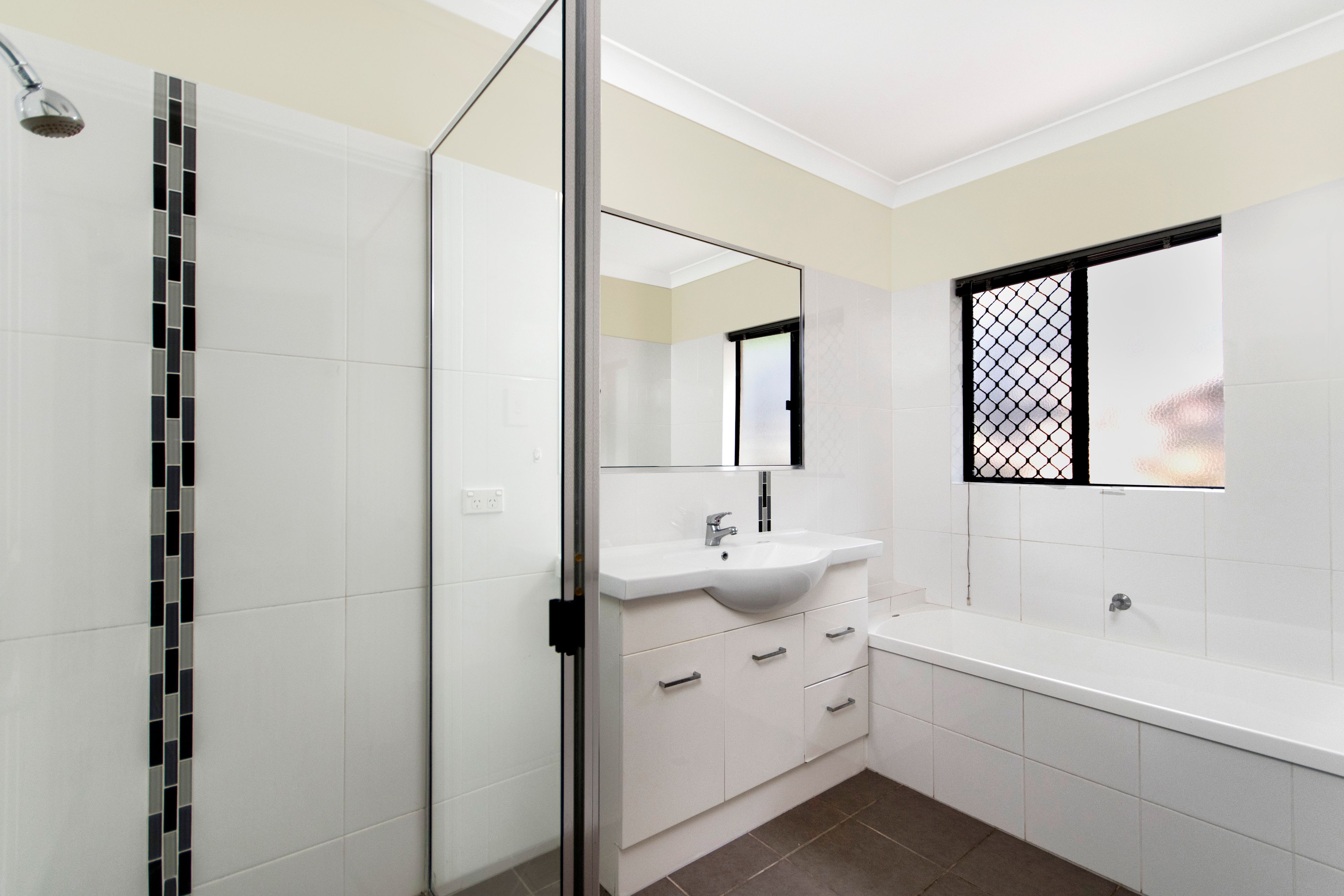 16 Retreat Close, Palm Cove, QLD 4879