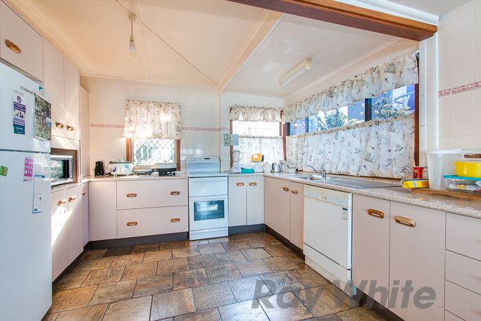 142 Ross Street, Belmont, NSW 2280