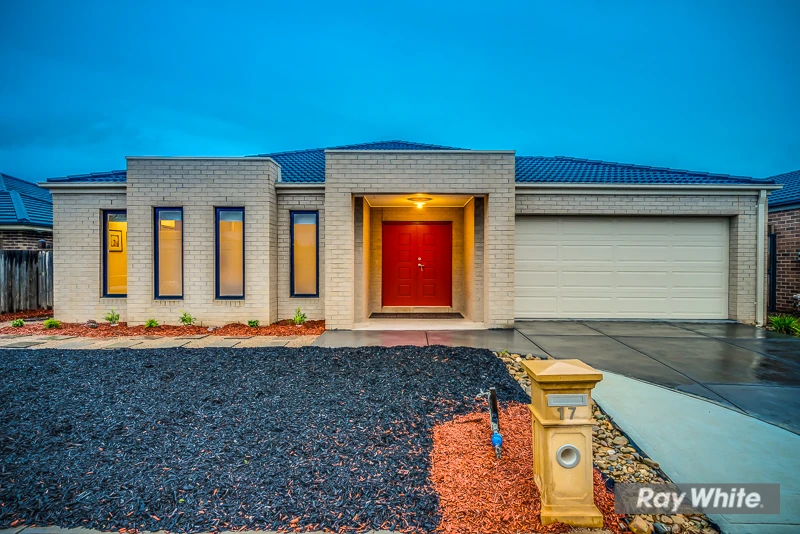 17 Amsterdam Avenue, Tarneit, VIC 3029