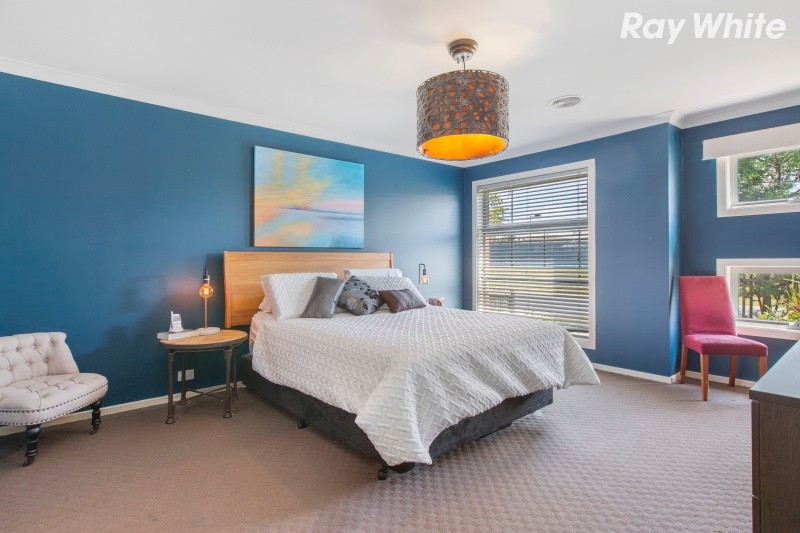 33 Belvedere Drive, Pakenham, VIC 3810