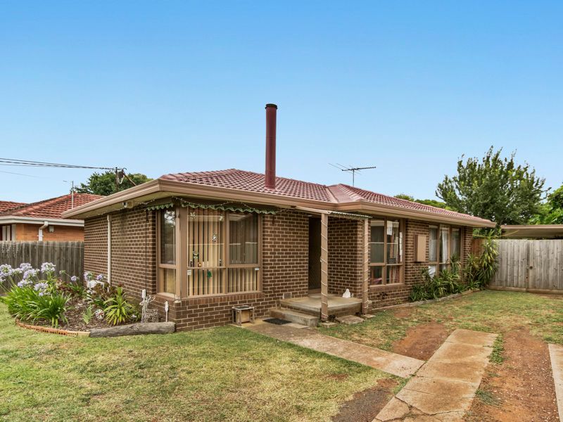 38 Falcon Drive, Melton, VIC 3337
