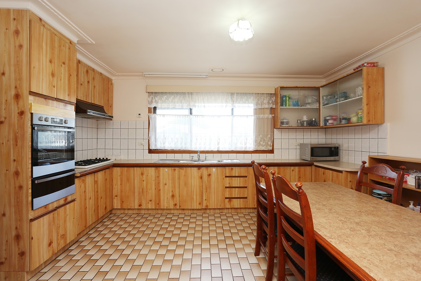 40 Victoria Drive, Thomastown, VIC 3074