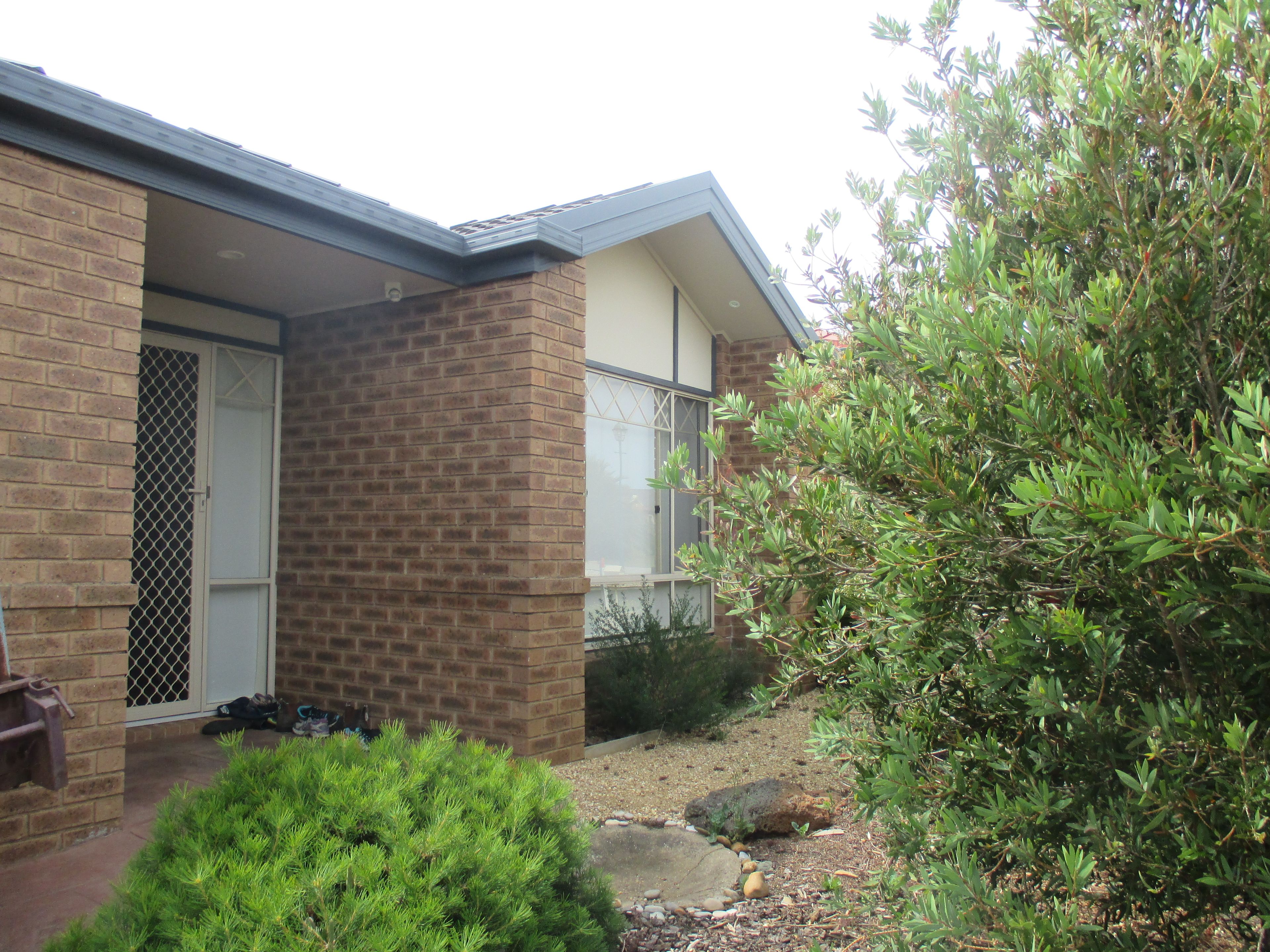 16 Gatehouse Parade, Cranbourne East, VIC 3977