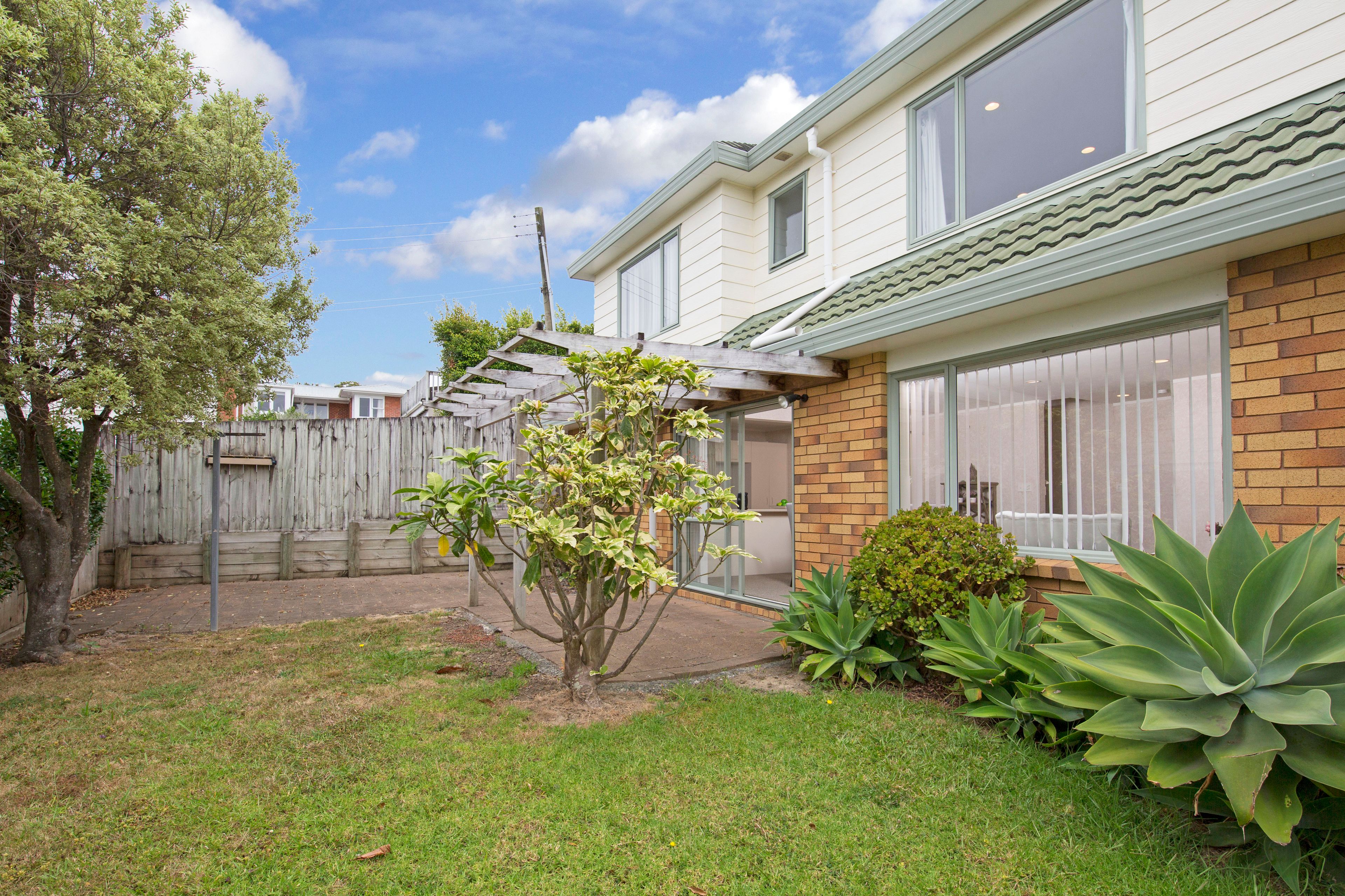 2/25 Union Road, Howick, Manukau City
