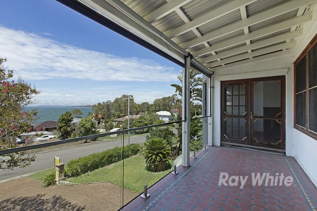 11 Wattle Street, Bolton Point, NSW 2283